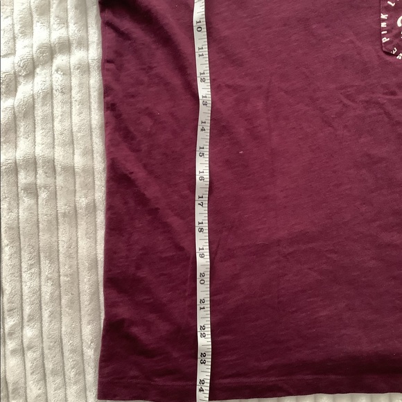Pink Victoria’s Secret V-neck shirt size small - Picture 6 of 6